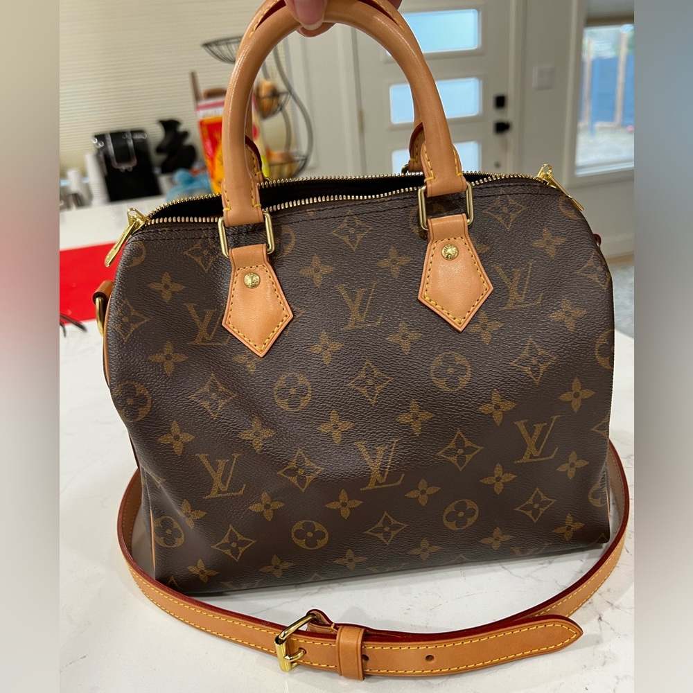 Louis Vuitton Bandoulier 25